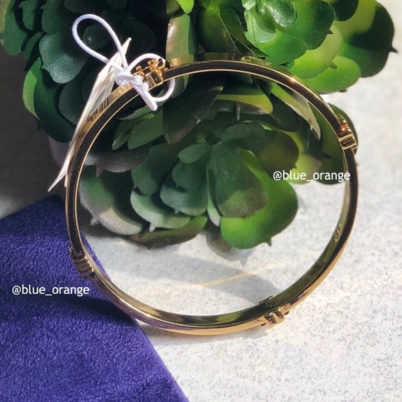 RESTOCKED ✨TORY BURCH✨LOGO BANGLE SLIP ON BRACELET - Picture 3 of 7